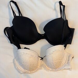 Victoria's Secret Black and Cream Lace Bras